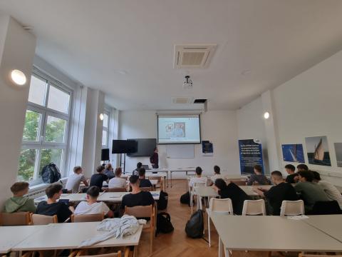 Kliknite za detalje...