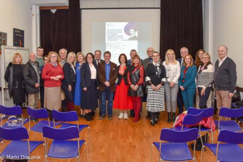 Kliknite za detalje...