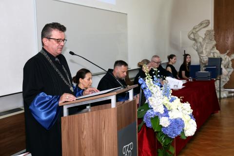 Kliknite za detalje...