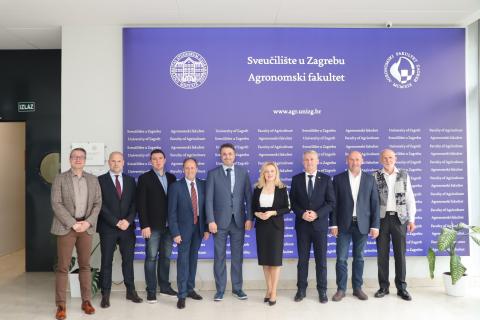 Kliknite za detalje...